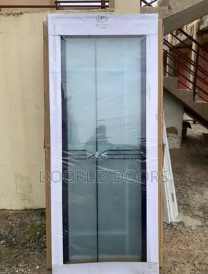Black Glass Bathroom Door With Accessories