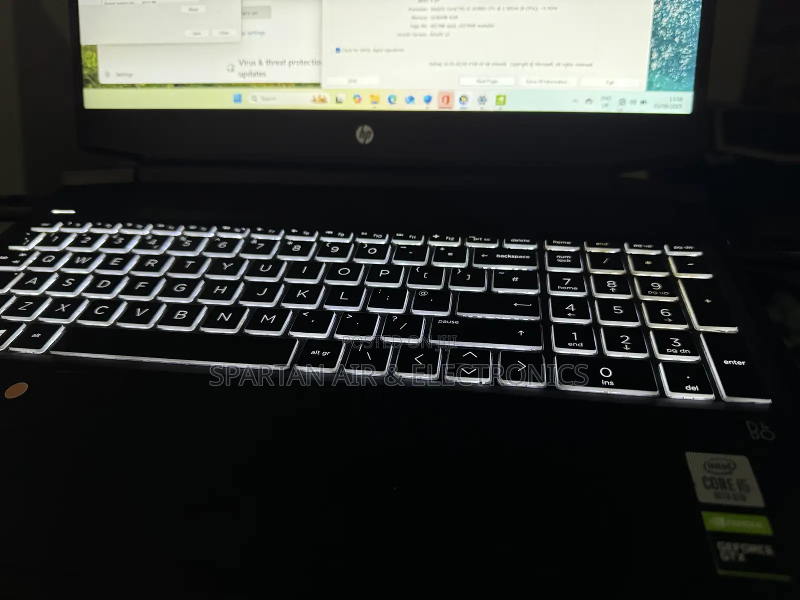 Laptop HP Pavilion Gaming Laptop 15-dk2xxx 16GB Intel Core i5 SSD 512GB