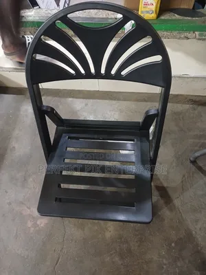 Gladiator Chair