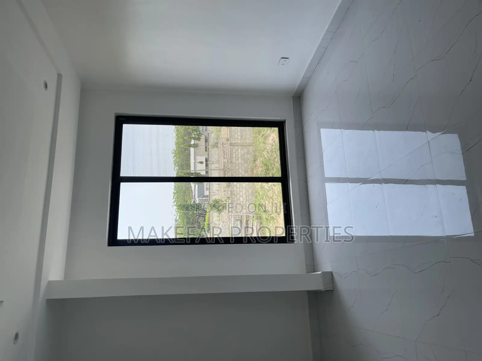 4bdrm House in East Legon for sale