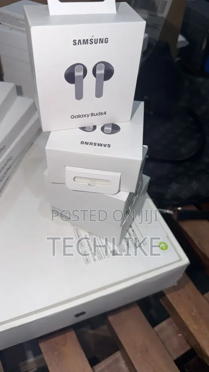 Samsung Buds 4
