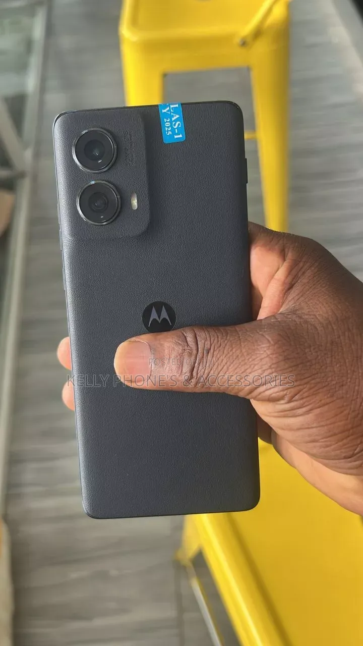 New Motorola Edge (2024) 256 GB Black