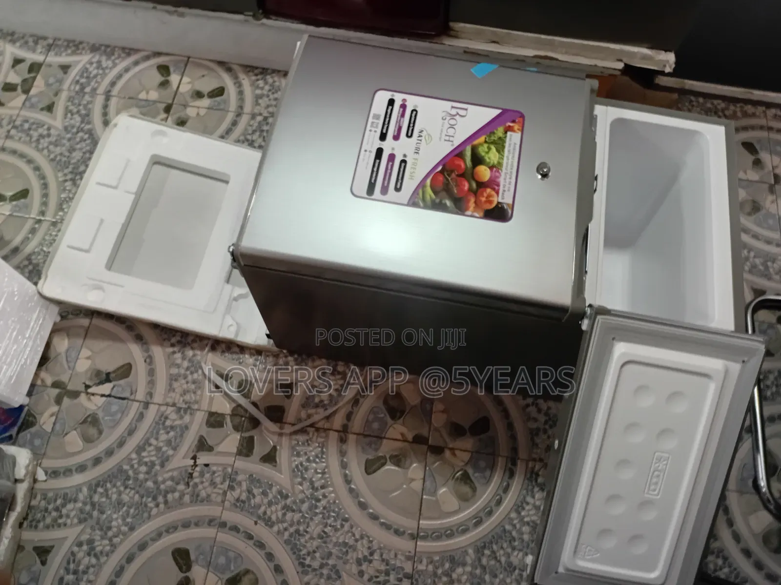Stylish and Efficient 61l Roch Refrigerator