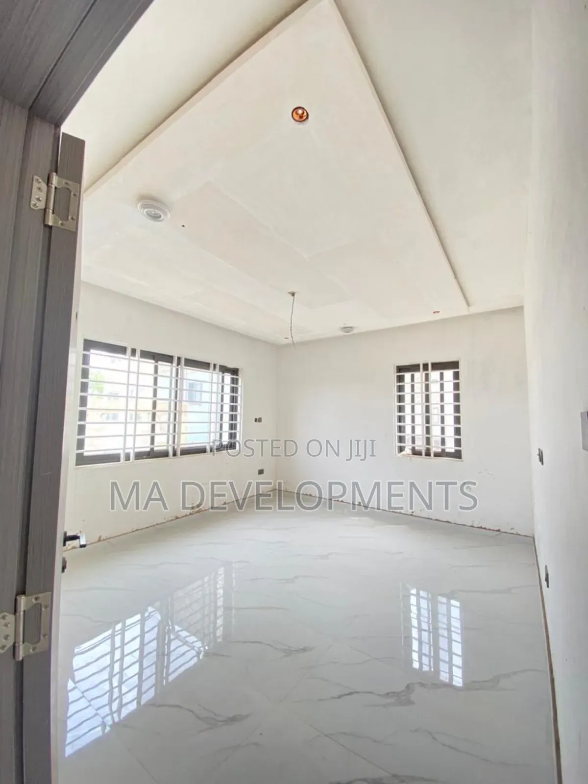 5bdrm House in Tantra Hills, Unity Closed for sale