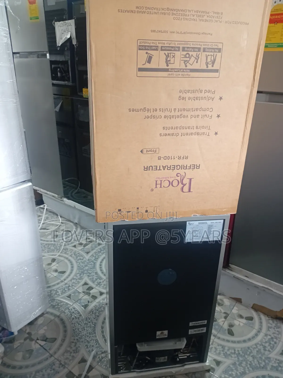 Energy-Efficient 61l Roch Fridge for Small Spaces