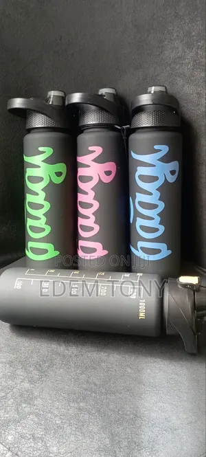 Baagl 1000ml Water Bottle.
