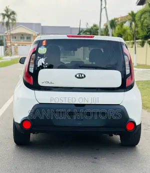 Kia Soul Base Hatchback 2016 White