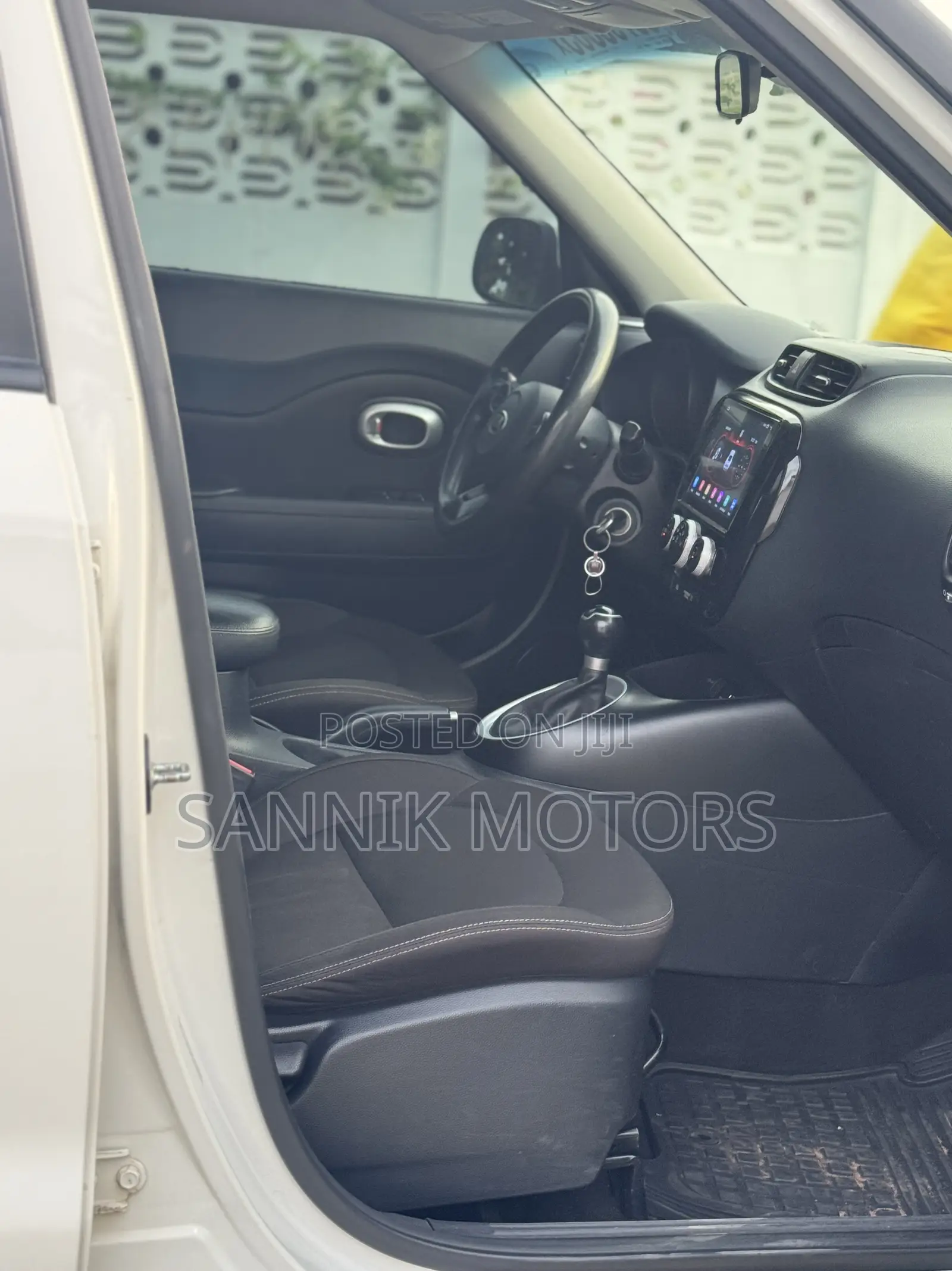 Kia Soul Base Hatchback 2016 White