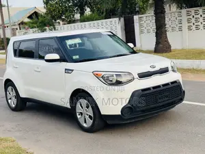 Kia Soul Base Hatchback 2016 White