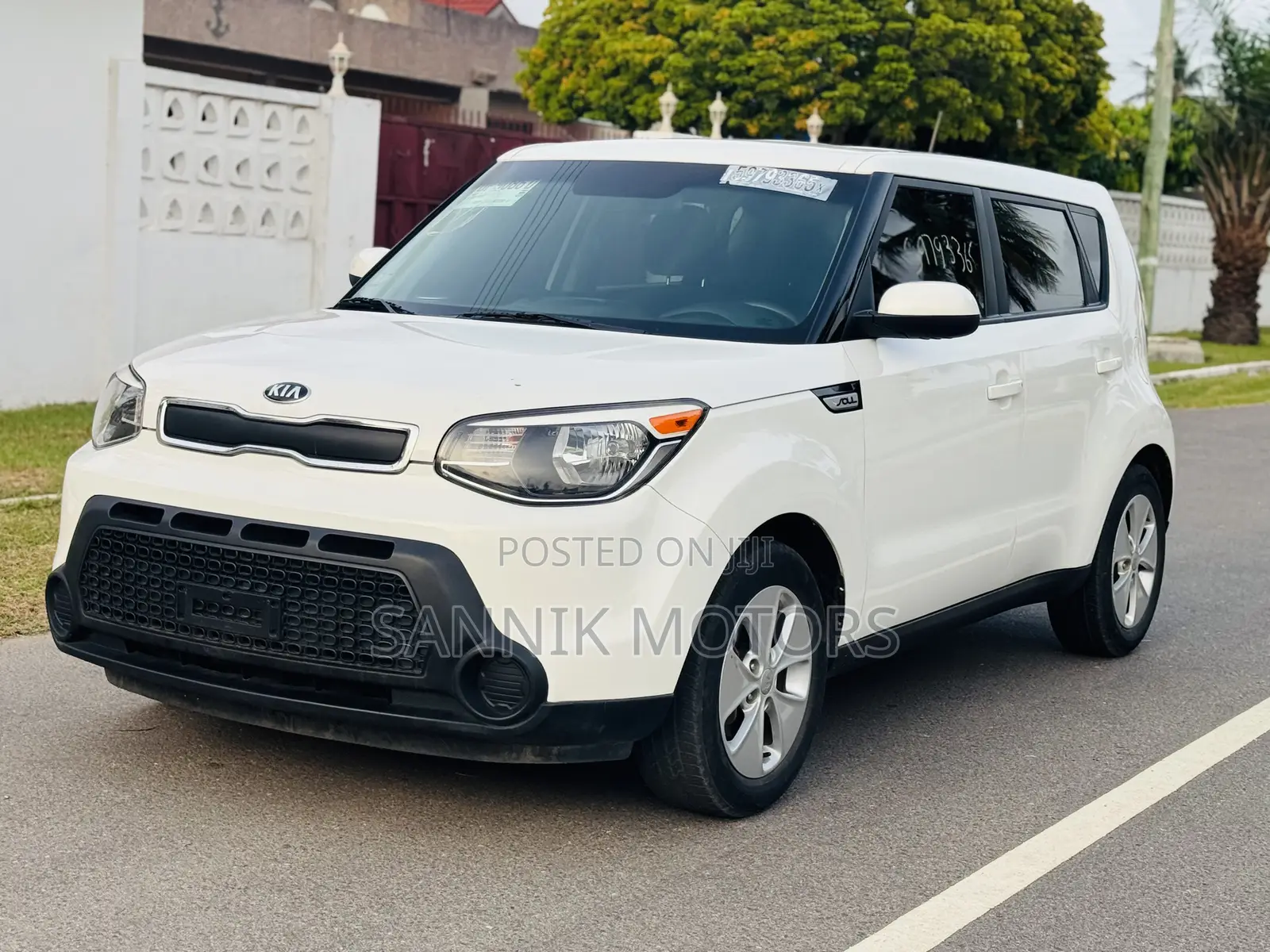 Kia Soul Base Hatchback 2016 White