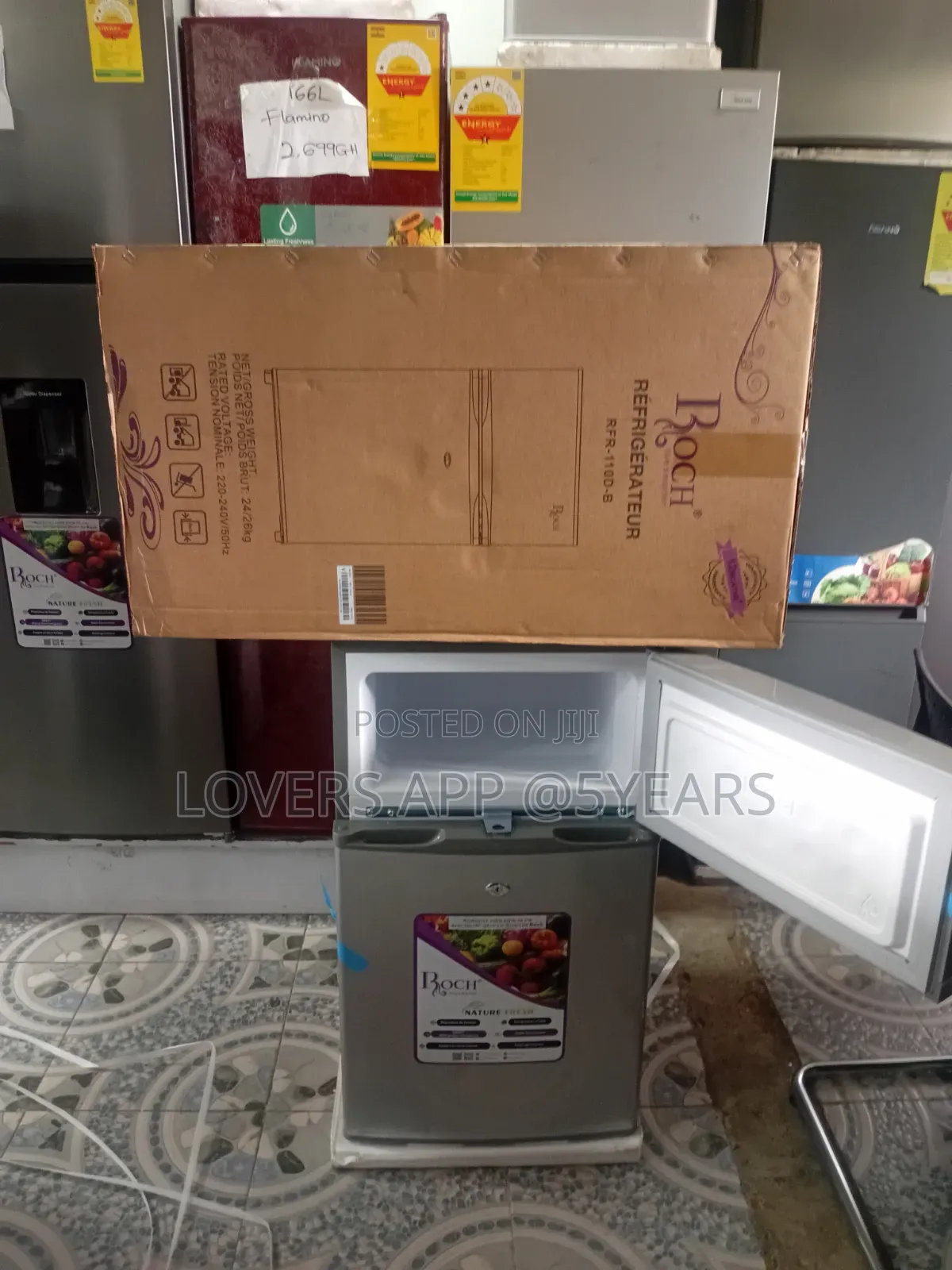 Stylish Space-Saving Roch 61l Refrigerator