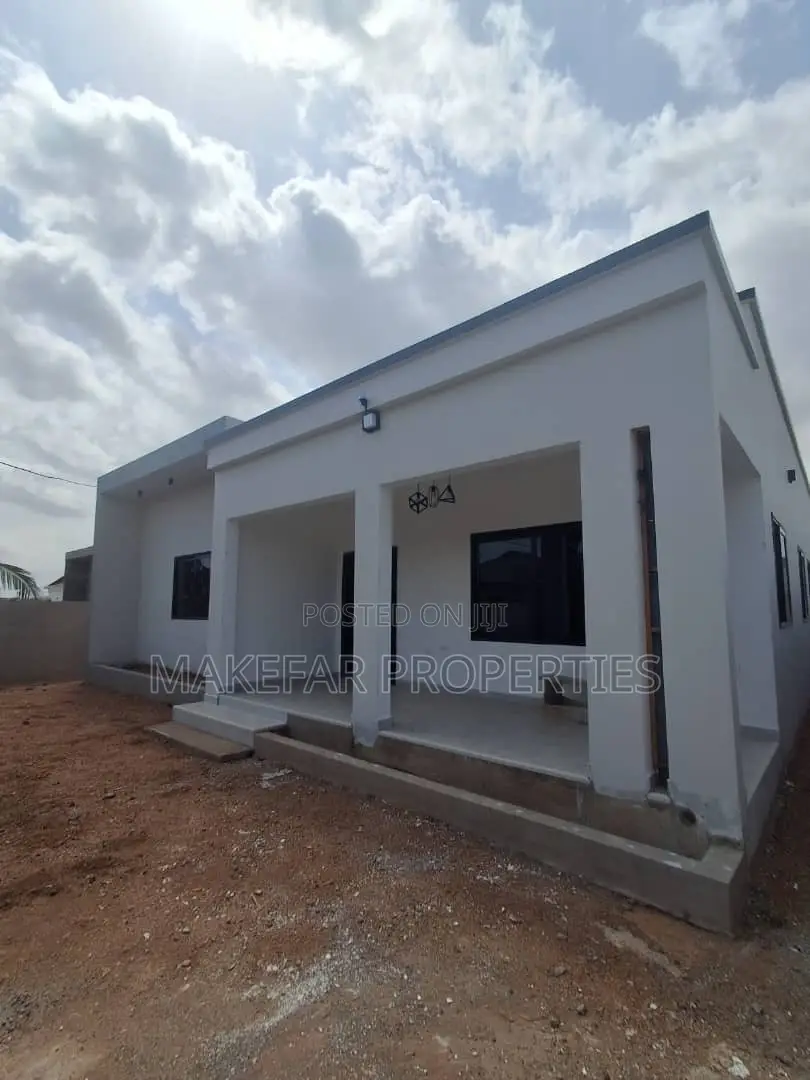 3bdrm House in Kasoa for sale