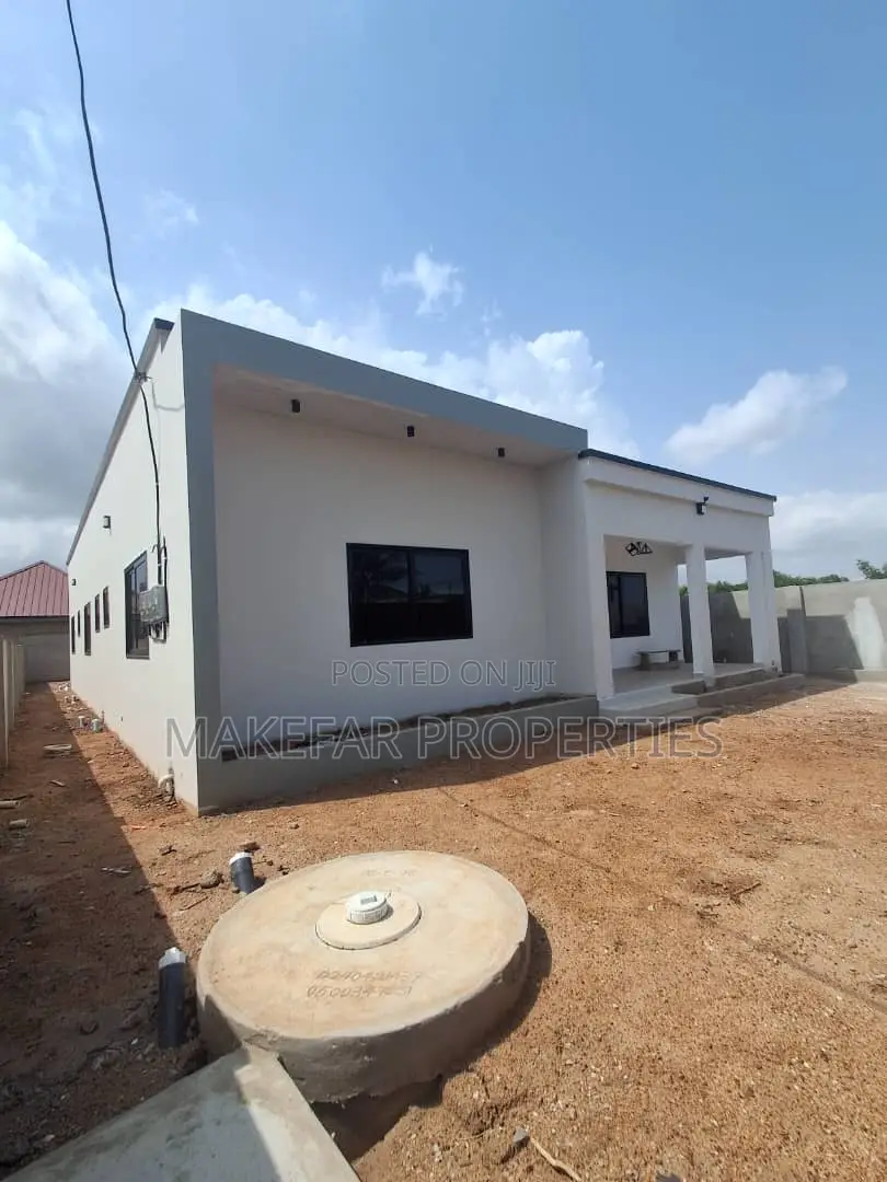 3bdrm House in Kasoa for sale