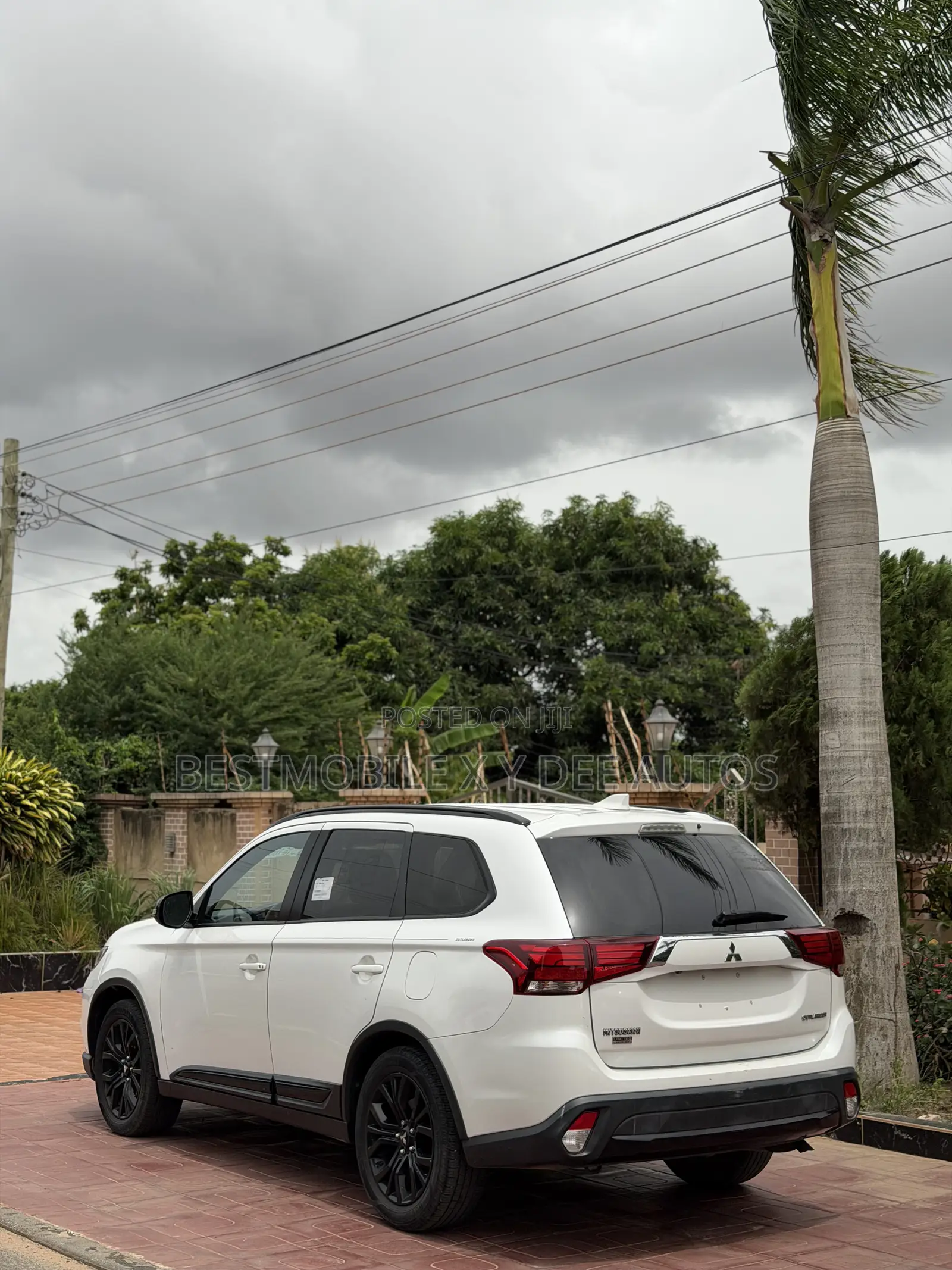 Mitsubishi Outlander SE FWD 2018 White