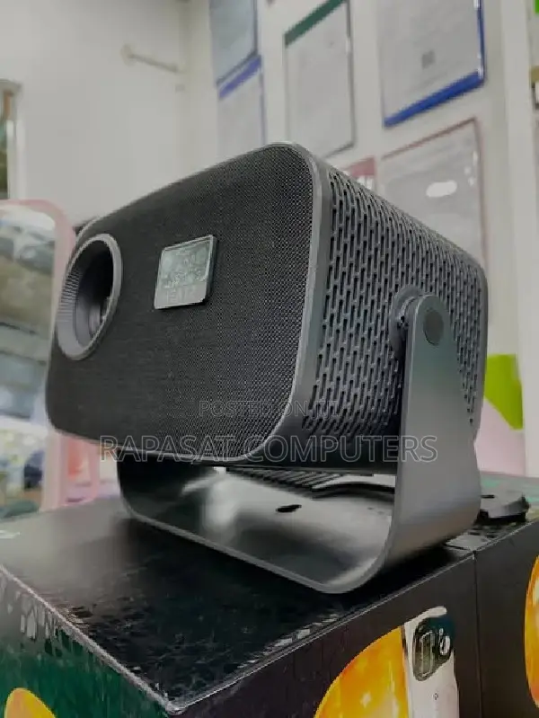 Heatz Zu43 Ultra Hd Cinema Projector