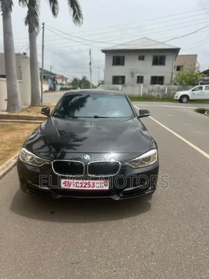 BMW 320i Sedan RWD 2013 Black