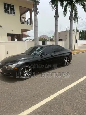 BMW 320i Sedan RWD 2013 Black