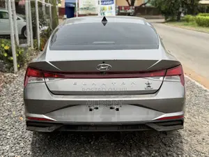 Hyundai Elantra Limited 2021 Gray