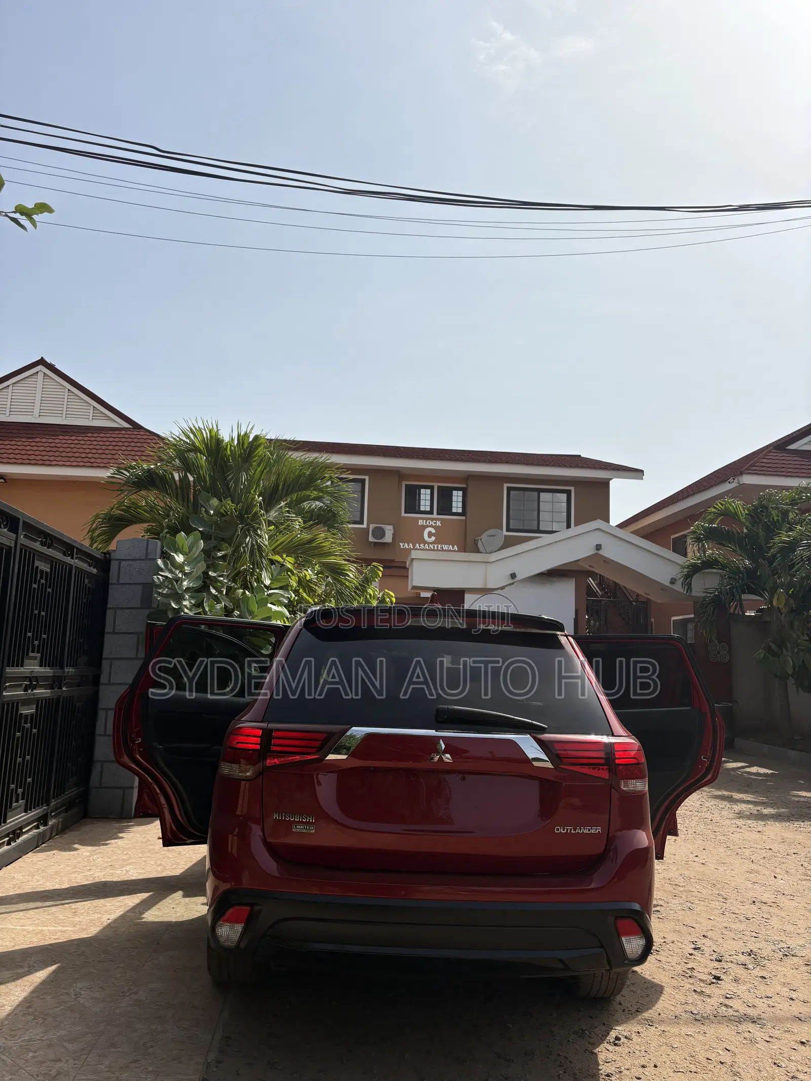Mitsubishi Outlander 2018 Red