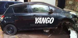 Toyota Vitz 2010 Black