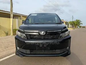 Toyota Voxy 2016 Black