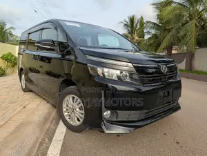 Toyota Voxy 2016 Black