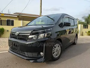 Toyota Voxy 2016 Black