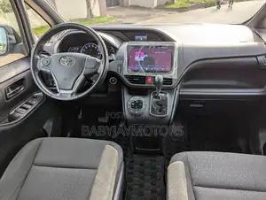 Toyota Voxy 2016 Black