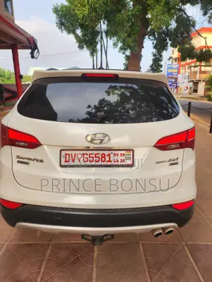 Hyundai Santa Fe 2016 White