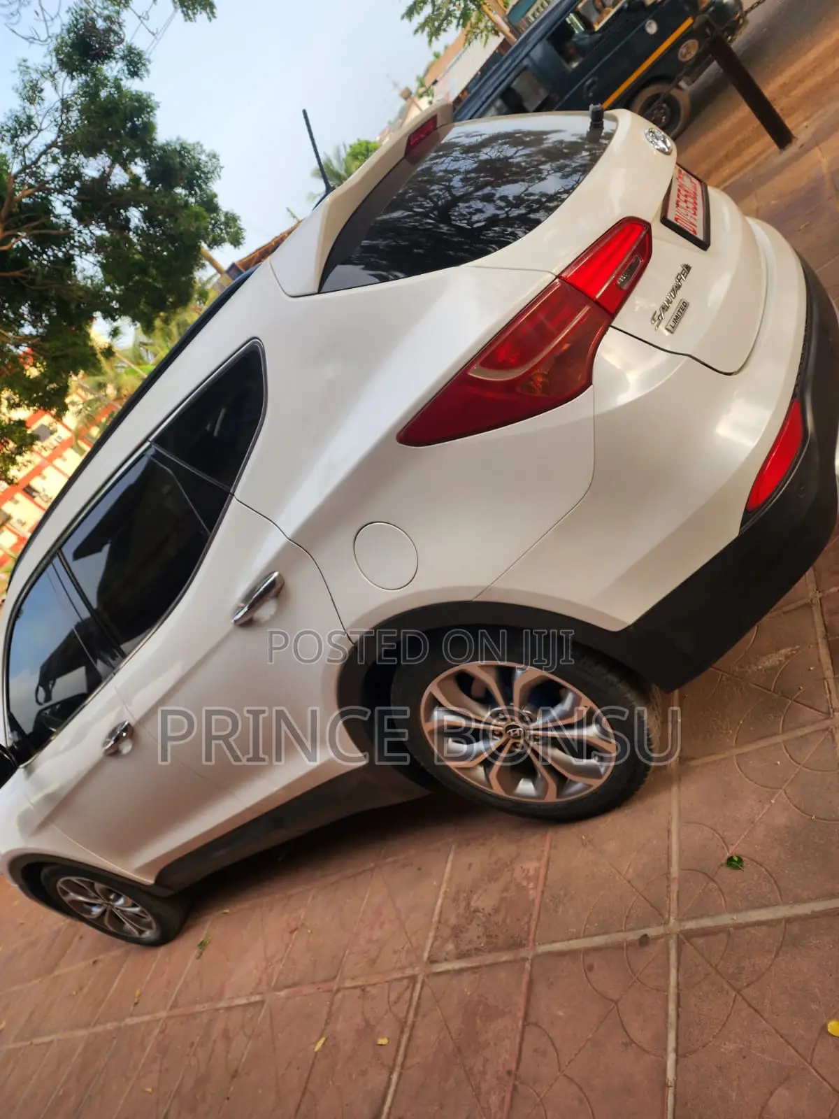Hyundai Santa Fe 2016 White