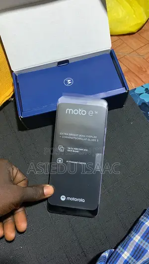 New Motorola Moto E14 64 GB Pink