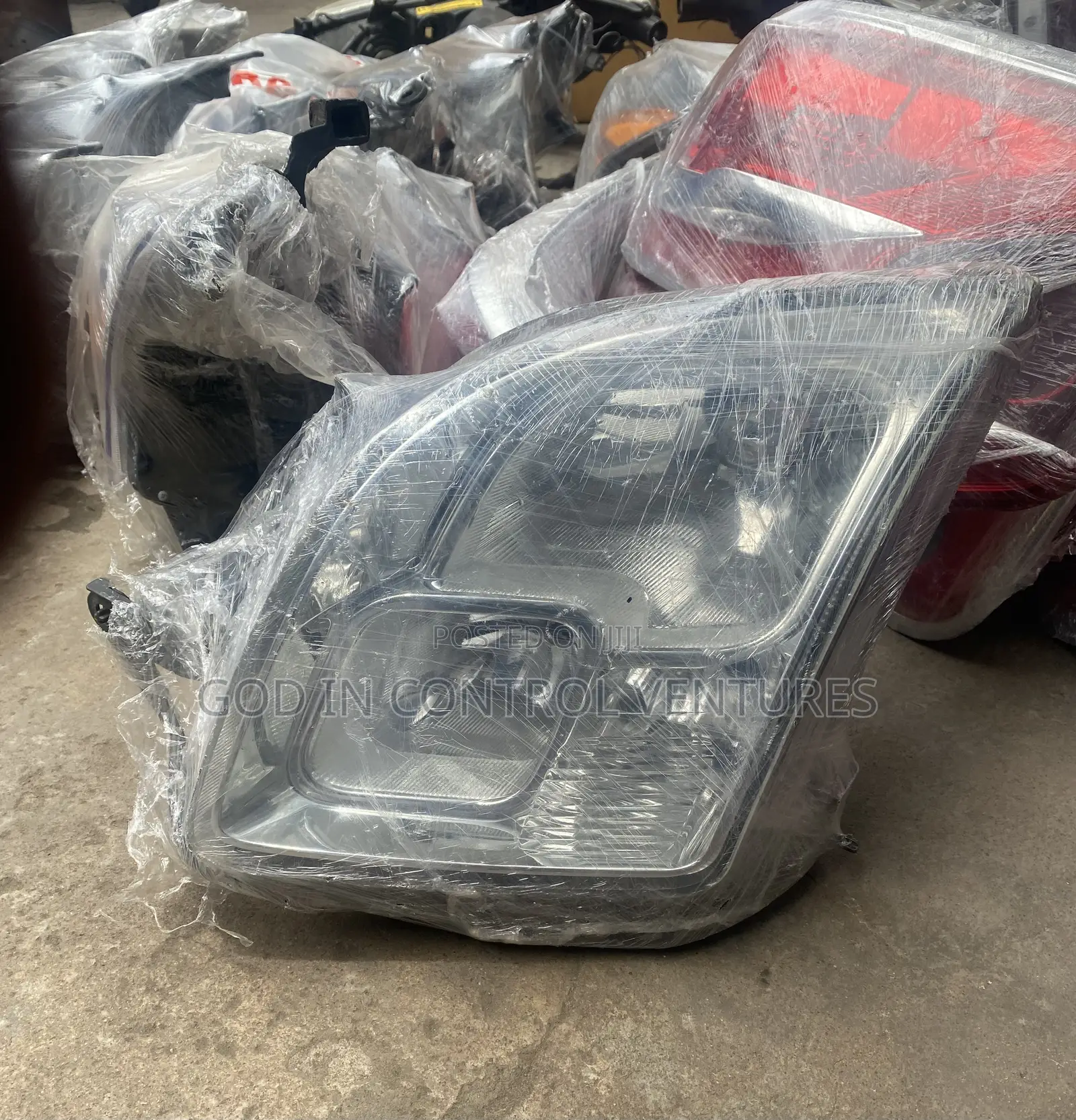 Ford Fusion 2008 Headlight