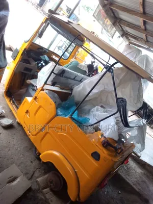 New Bajaj RE 2025 Yellow
