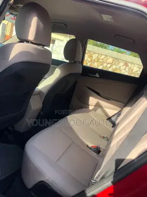 Hyundai Tucson 2021 Red