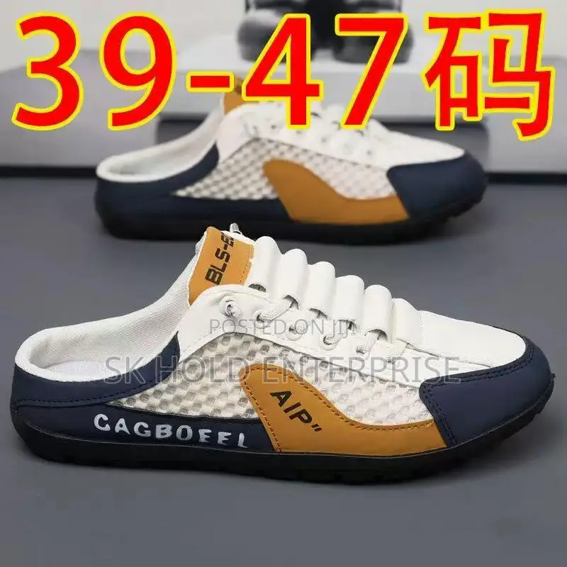 Stylish Slip-on Sneakers With a Lace-Up Front
