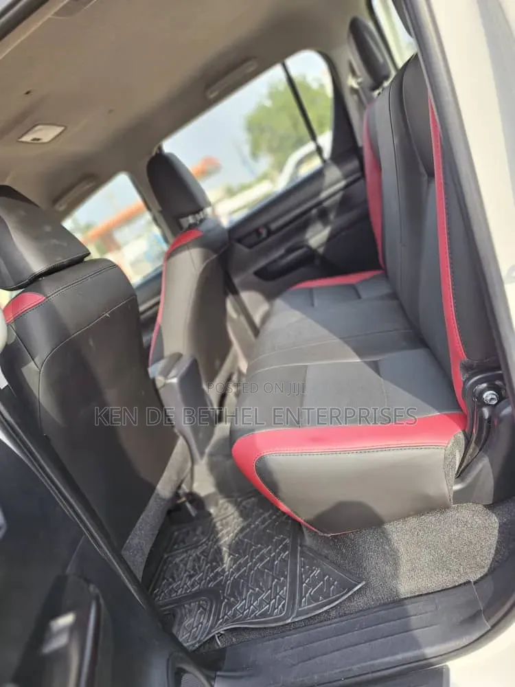 Toyota Hilux Revo Double Cab Deisel 2.4 AWD 2021 White