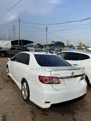 Toyota Corolla S 4dr Sedan (1.8L 4cyl 4A) 2013 White