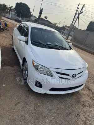 Toyota Corolla S 4dr Sedan (1.8L 4cyl 4A) 2013 White