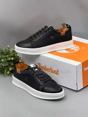 Classic Luxe Leather Sneakers – Black White Edition