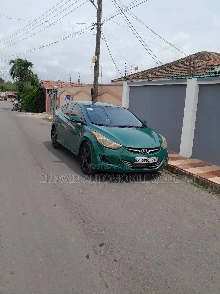Hyundai Elantra 2012 Green