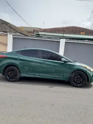 Hyundai Elantra 2012 Green