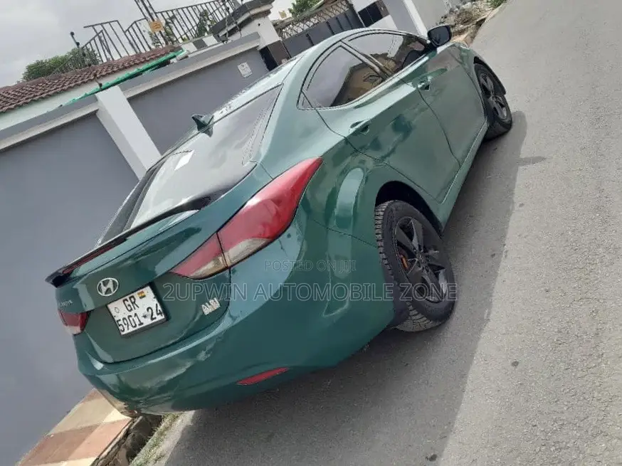 Hyundai Elantra 2012 Green