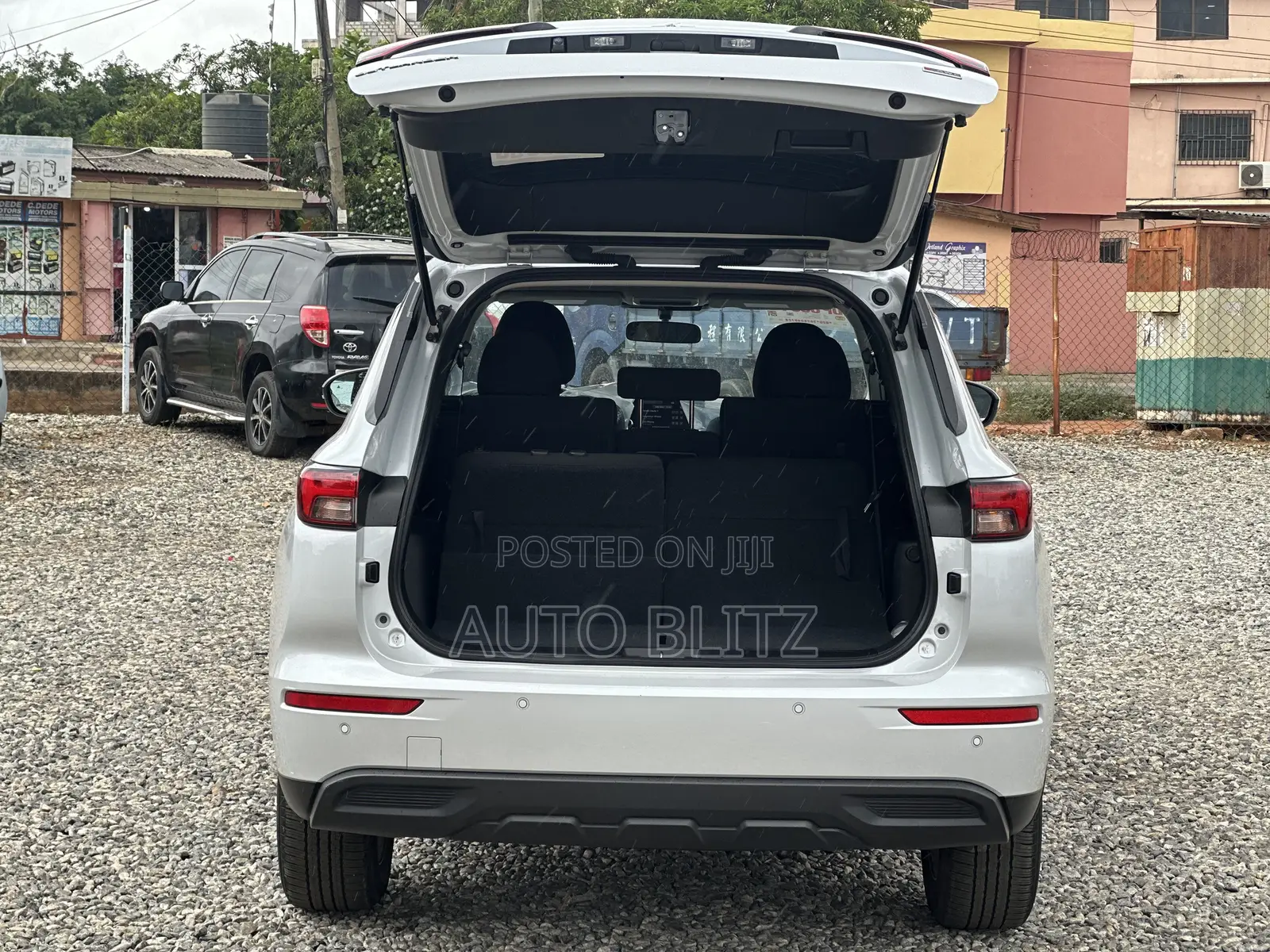 Mitsubishi Outlander 2022 White