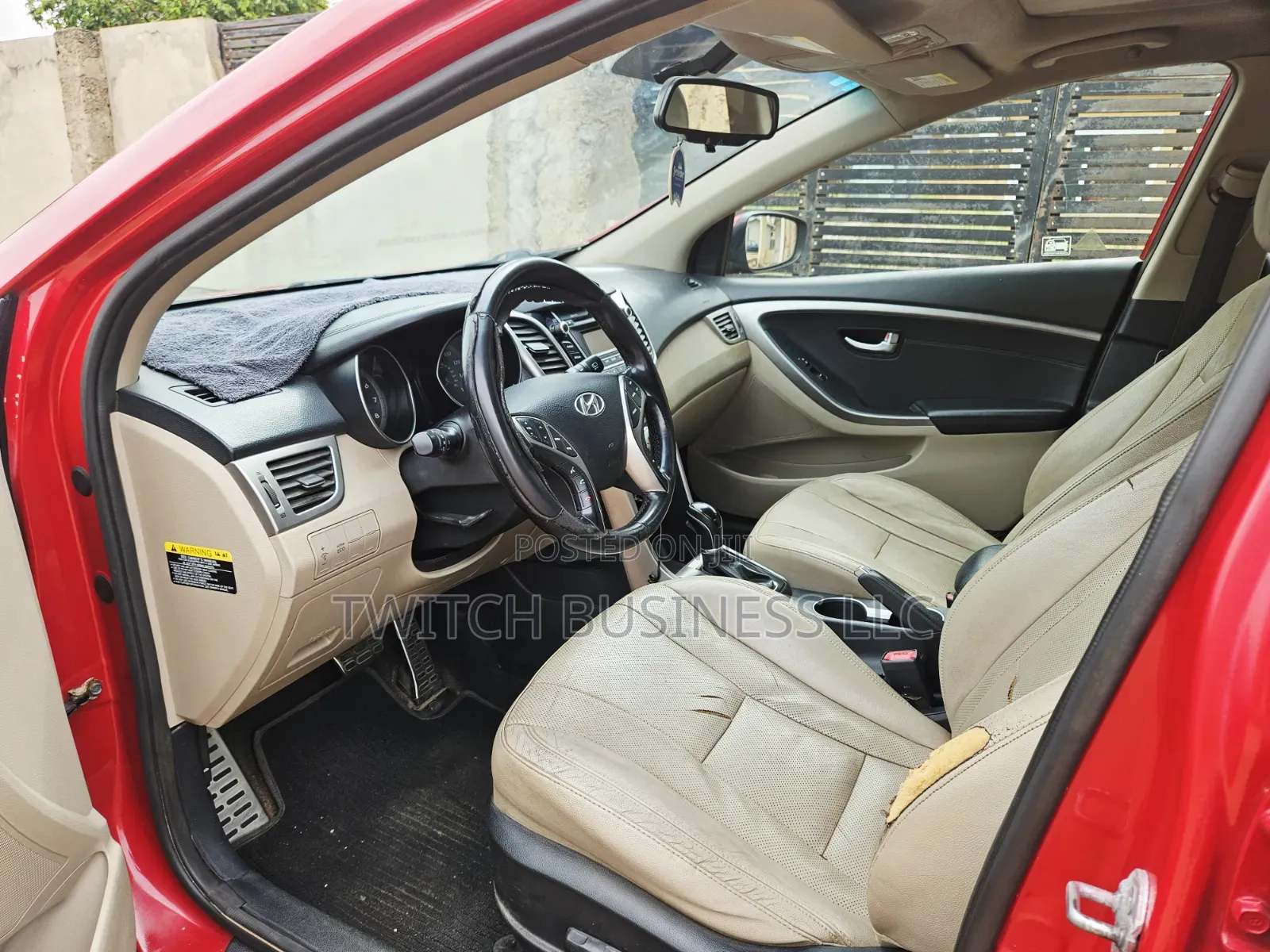 Hyundai Elantra 2014 Red