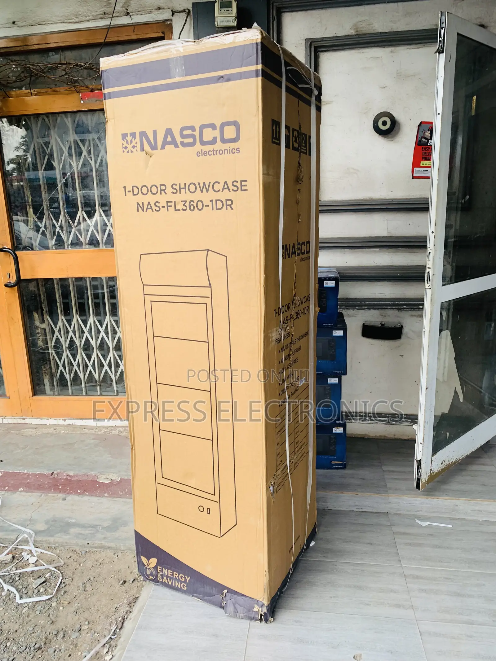 Very Authentic Display Fridge Nasco Nas-Fl360-1dr