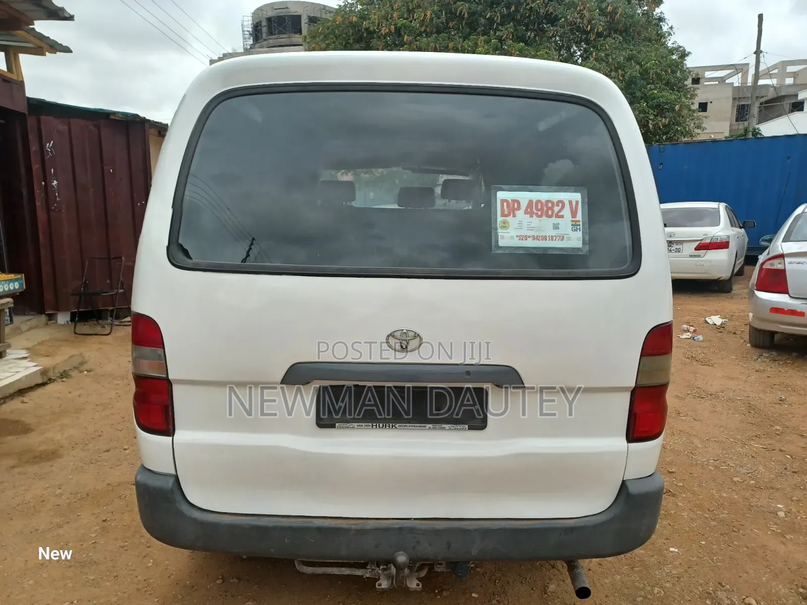 Toyota HiAce 2008 Red