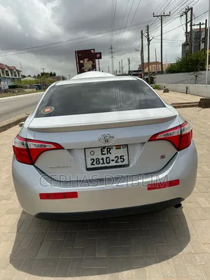 Toyota Corolla S 4dr Sedan (1.8L 4cyl CVT) 2016 Silver