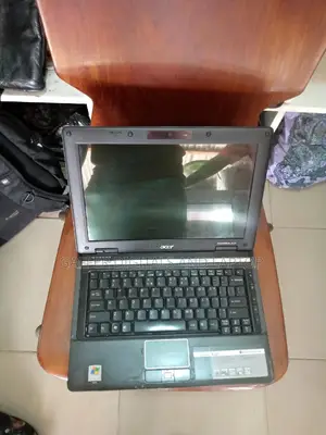 Laptop Acer Aspire 2420 3GB Intel Core 2 Duo HDD 160GB