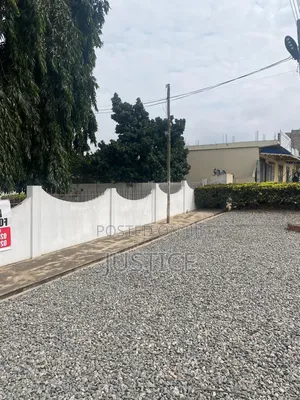 5bdrm House in Cfc Estate Achimota, The Mall for sale