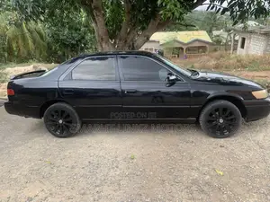Toyota Camry 2002 Black